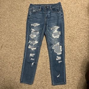 American Eagle tomgirl jeans size 4